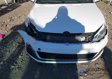 2015 Volkswagen Golf Gti 2.0T Se 4-Door from USA, damaged, VIN 3VW4T7AU7FM092147